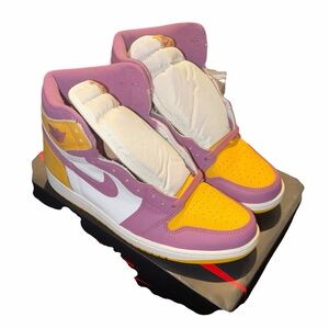 Jordan 1 high OG mens shoes size 10 NWT